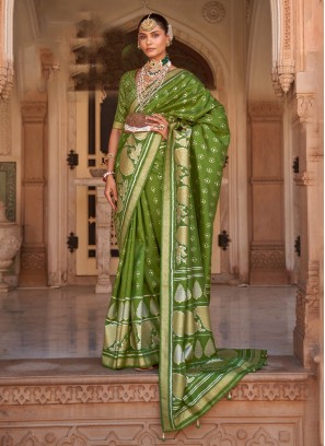 Alluring Banarasi Silk Woven Contemporary Saree