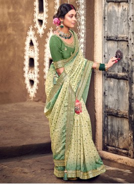 Alluring Contemporary Style Saree For Reception