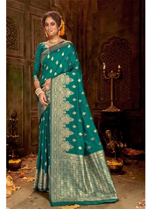 Amazing Green Classic Saree In Silk