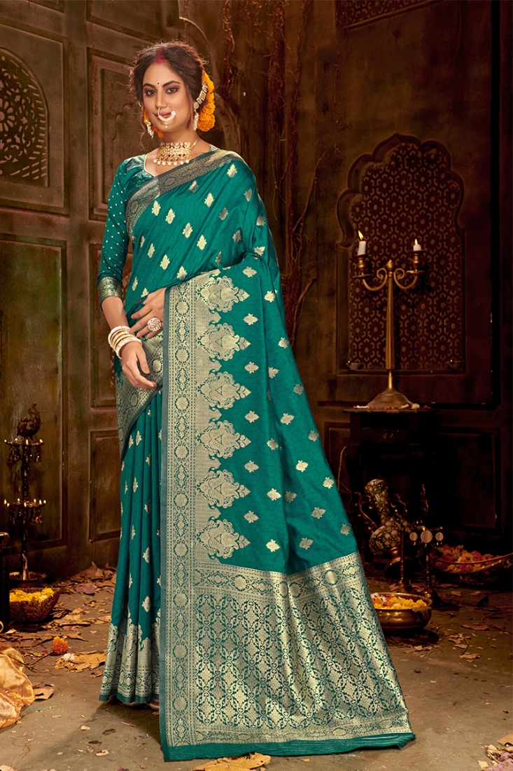 Amazing Green Classic Saree In Silk