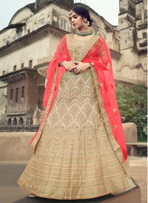 Aristocratic Resham Lehenga Choli