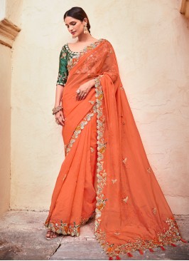 Arresting Classic Designer Saree For Festival