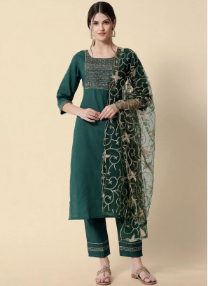 Arresting Embroidered Green Salwar Kameez 