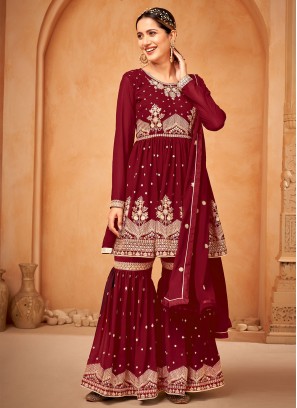 Astonishing Embroidered Designer Salwar Kameez