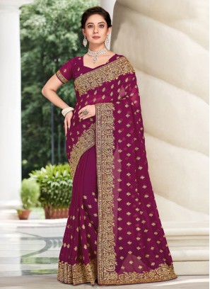 Astounding Trendy Saree For Ceremonial