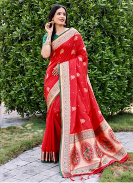 Attractive Weaving Banarasi Silk Classic Saree