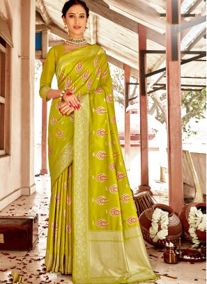 Banarasi Silk Saree In Green