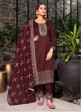 Beauteous Silk Embroidered Straight Salwar Kameez