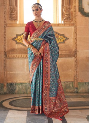 Beauteous Weaving Trendy Saree