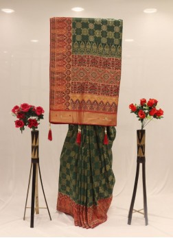 Beautiful Green And Red Banarasi Silk Saree