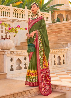 Bedazzling Green Handwork Trendy Saree