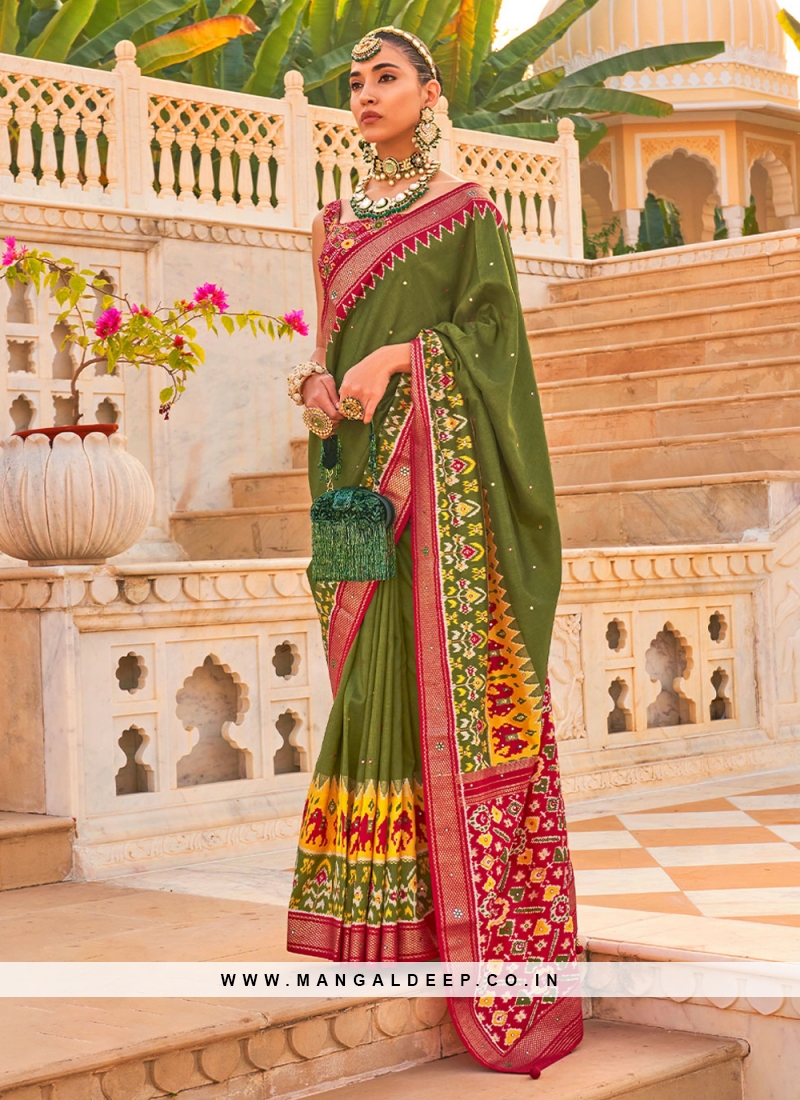 Bedazzling Green Handwork Trendy Saree