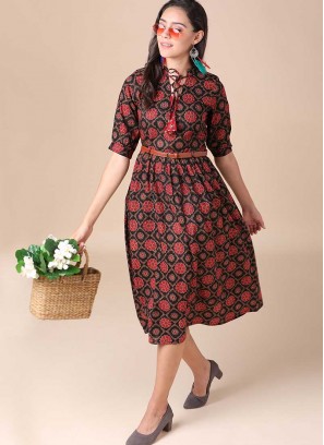 Black Color Cotton Classic Kurti With Belt