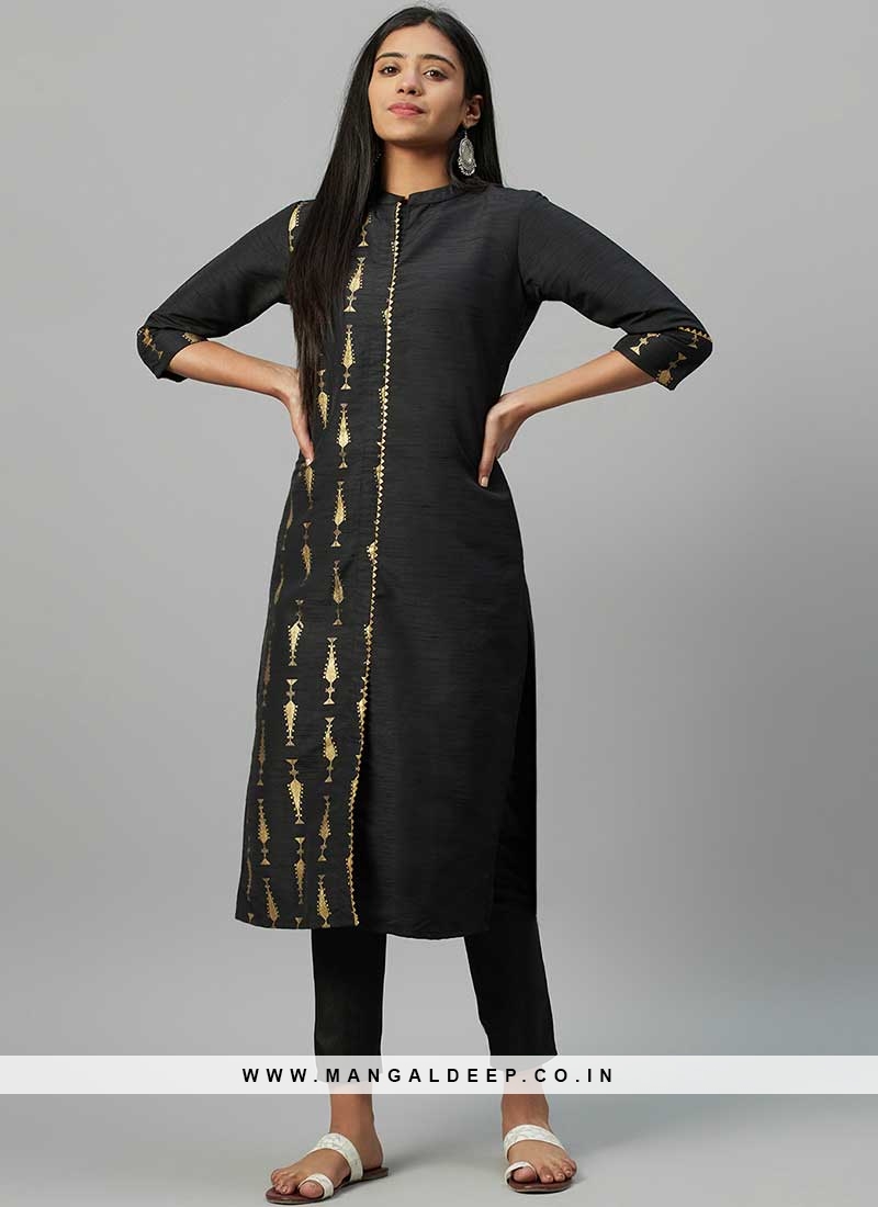 Black Color Georgette And Crepe Kurti With Bottom
