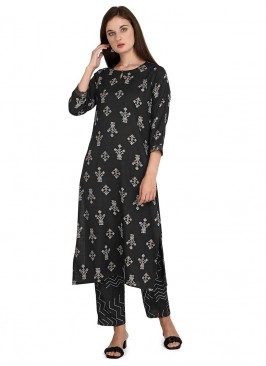 Black Color Rayon Kurti With Bottom