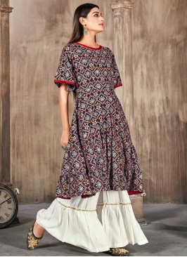 Black Color Rayon Printed Kurti With Bottom