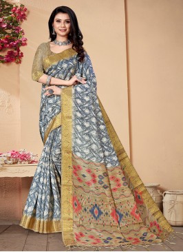 Border Banarasi Silk Saree in Blue