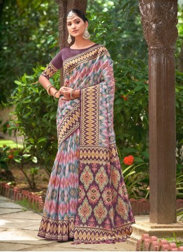 Breathtaking Weaving Trendy Saree