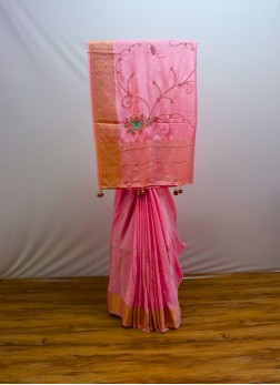 Lovely Pink Dola Silk Saree For Wedding