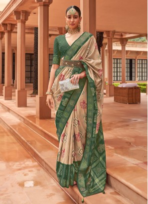 Charming Weaving Patola Silk  Classic Saree