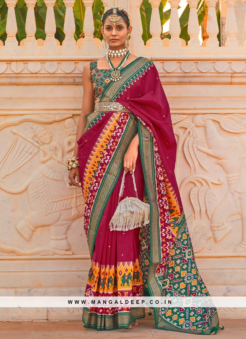 Discover 252+ magenta silk saree