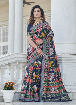 Classic Designer Saree Weaving Patola Silk  in Navy Blue