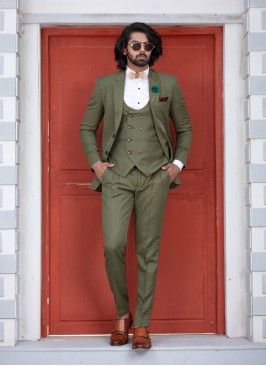 Contemporary Green Buttoned Suit Set