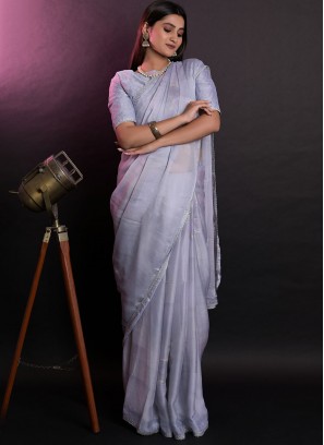 Dainty Classic Saree For Casual