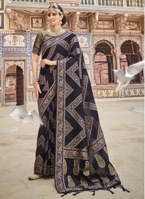 Dashing Border Organza Saree