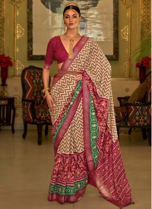 Dashing Patola Print Classic Saree