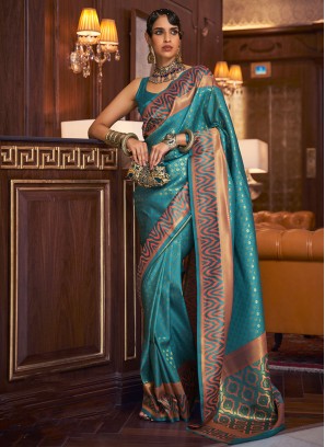 Delectable Handloom silk Wedding Trendy Saree