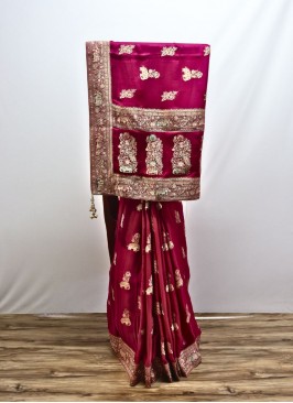 Delicate Magenta Banarasi Crepe Silk Saree For Wedding