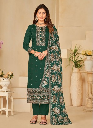 Dignified Trendy Salwar Suit For Party