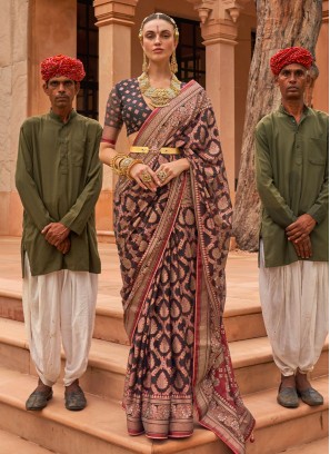 Distinctive Brasso Grey Trendy Saree