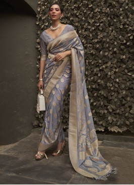 Divine Weaving Chinon Grey Classic Saree