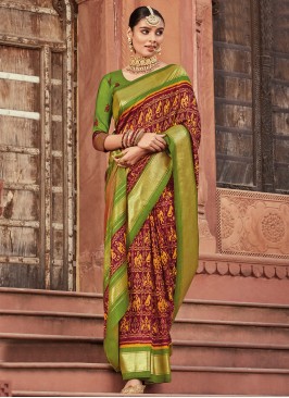 Engrossing Sea Green and Wine Traditional Saree