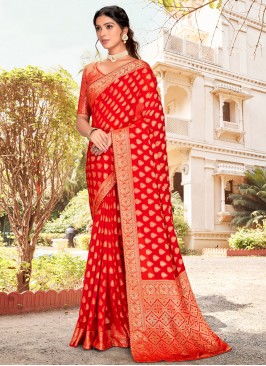 Enthralling Silk Red Traditional Saree