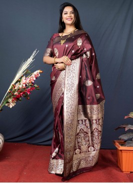 Enthralling Wine Weaving Banarasi Silk Contemporary Saree