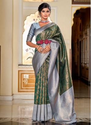 Entrancing Green Banarasi Silk Saree