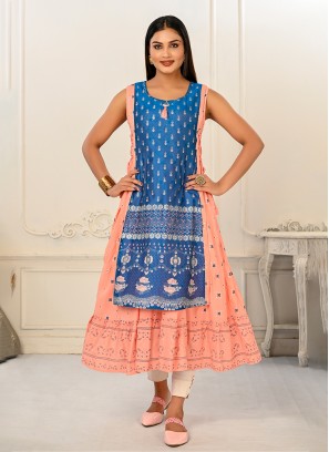Entrancing Party Wear Kurti For Party