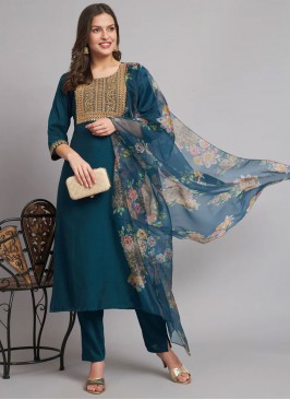 Entrancing Silk Embroidered Salwar Kameez