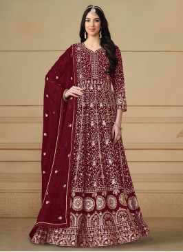 Exciting Embroidered Trendy Salwar Kameez