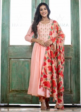 Exciting Peach Printed Salwar Kameez