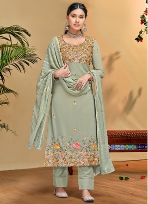 Exciting Straight Salwar Kameez For Sangeet