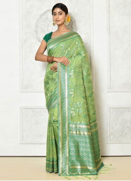 Eye-Catchy Cotton Woven Contemporary Saree