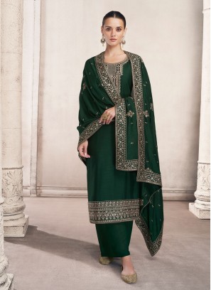 Fashionable Embroidered Green Trendy Salwar Kameez 