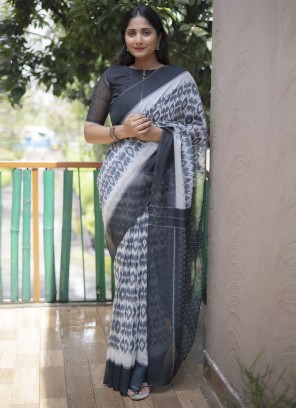 Fashionable Grey and White Digital Print Saree