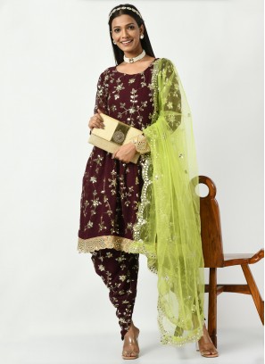 Faux Georgette Readymade Salwar Suit in Maroon
