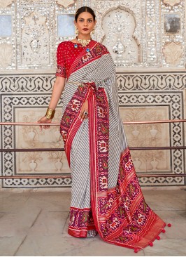 Festal Weaving Patola Silk  Classic Designer Saree