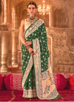 Flawless Classic Saree For Ceremonial